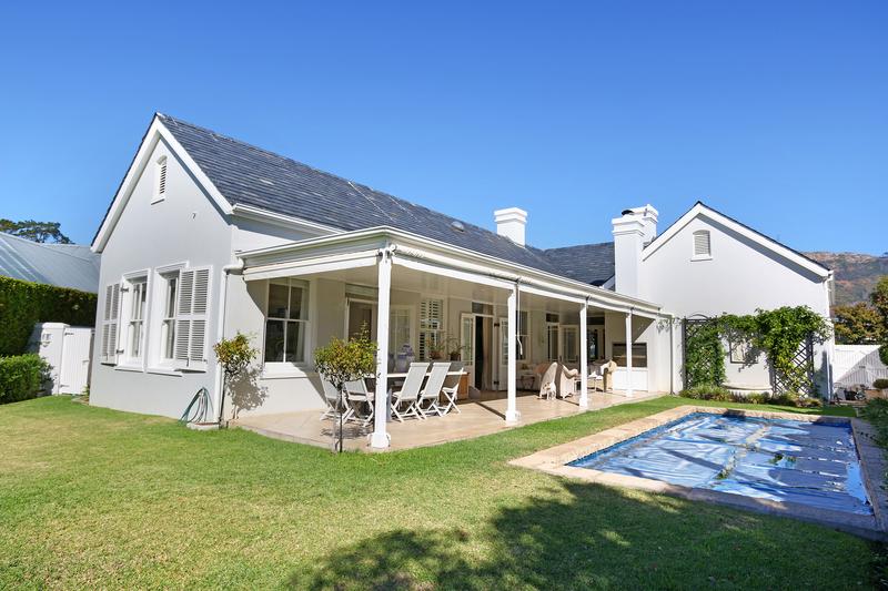 To Let 4 Bedroom Property for Rent in Steenberg Estate Western Cape